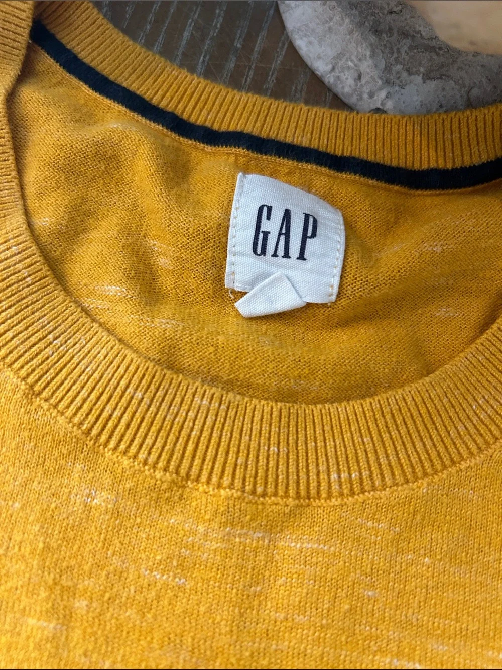 GAP Men’s Mustard Yellow Crewneck Sweater Size Large